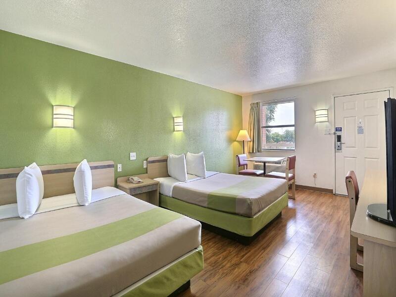 Hotel 6-plano, Tx - Northeast